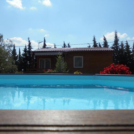 Chalet 4 Personnes Montolieu Exterior photo