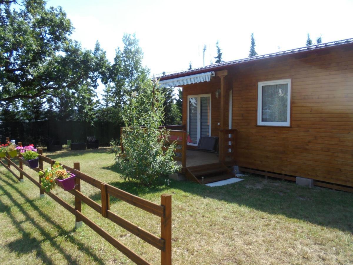 Chalet 4 Personnes Montolieu Exterior photo