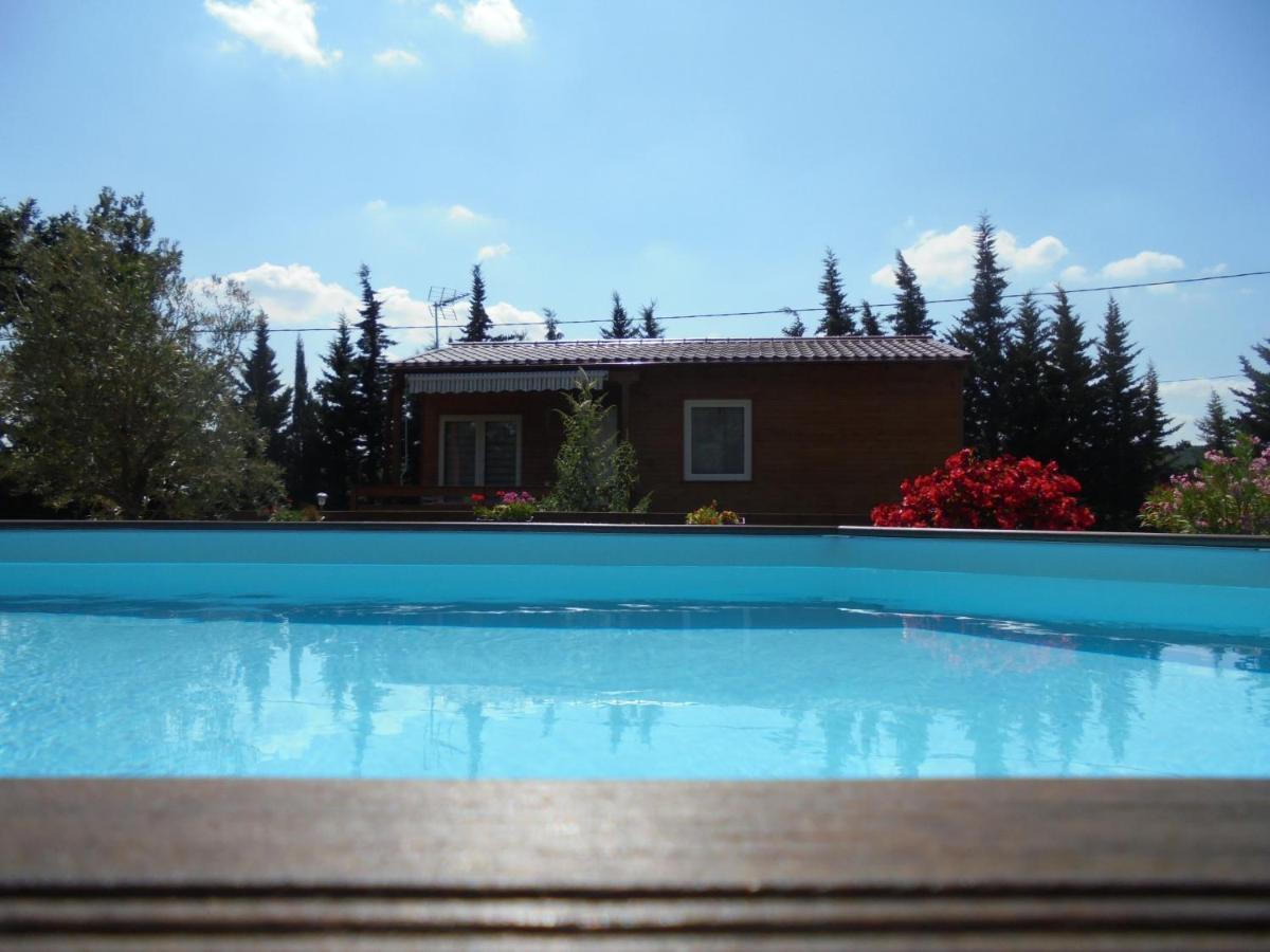 Chalet 4 Personnes Montolieu Exterior photo