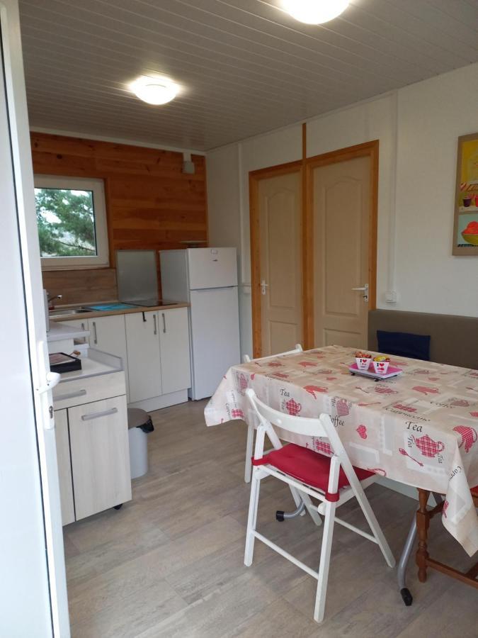 Chalet 4 Personnes Montolieu Exterior photo